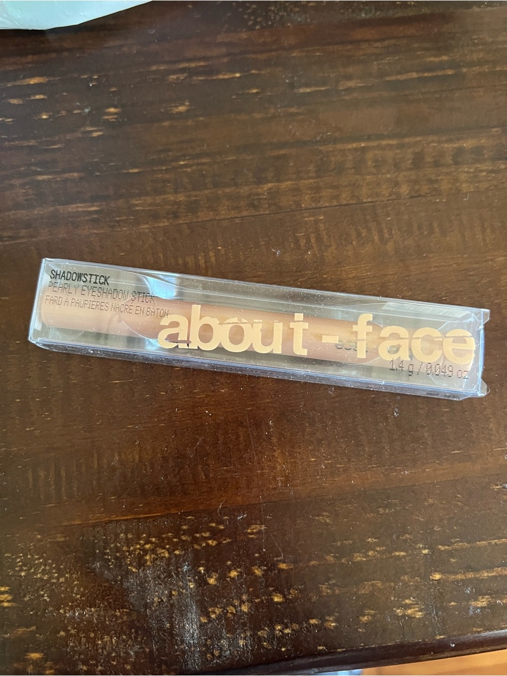 BNWT - About face - pearly shadow stick.